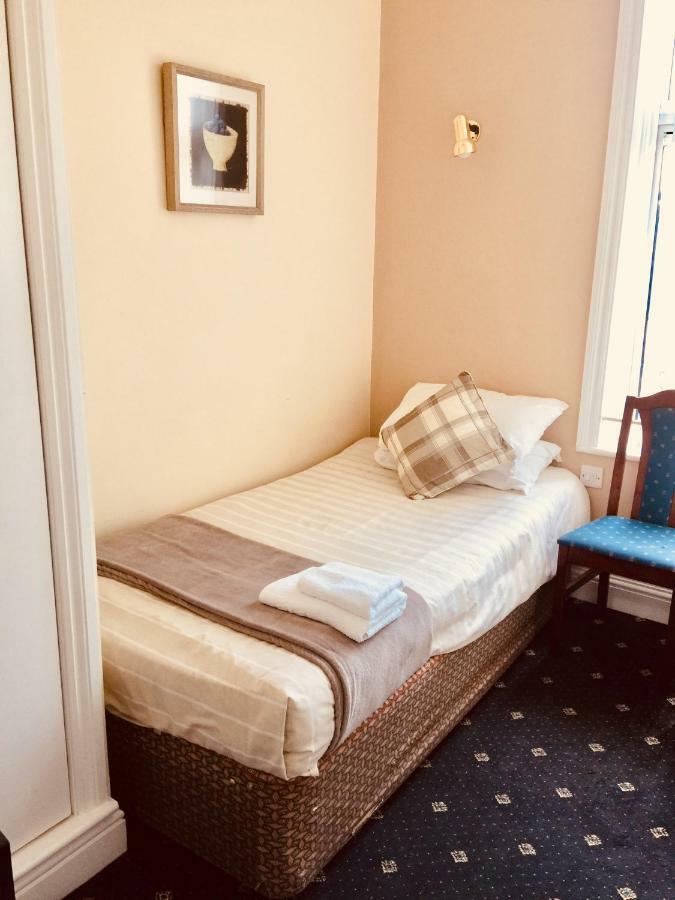 Trevelyan Hotel Ilford Buitenkant foto